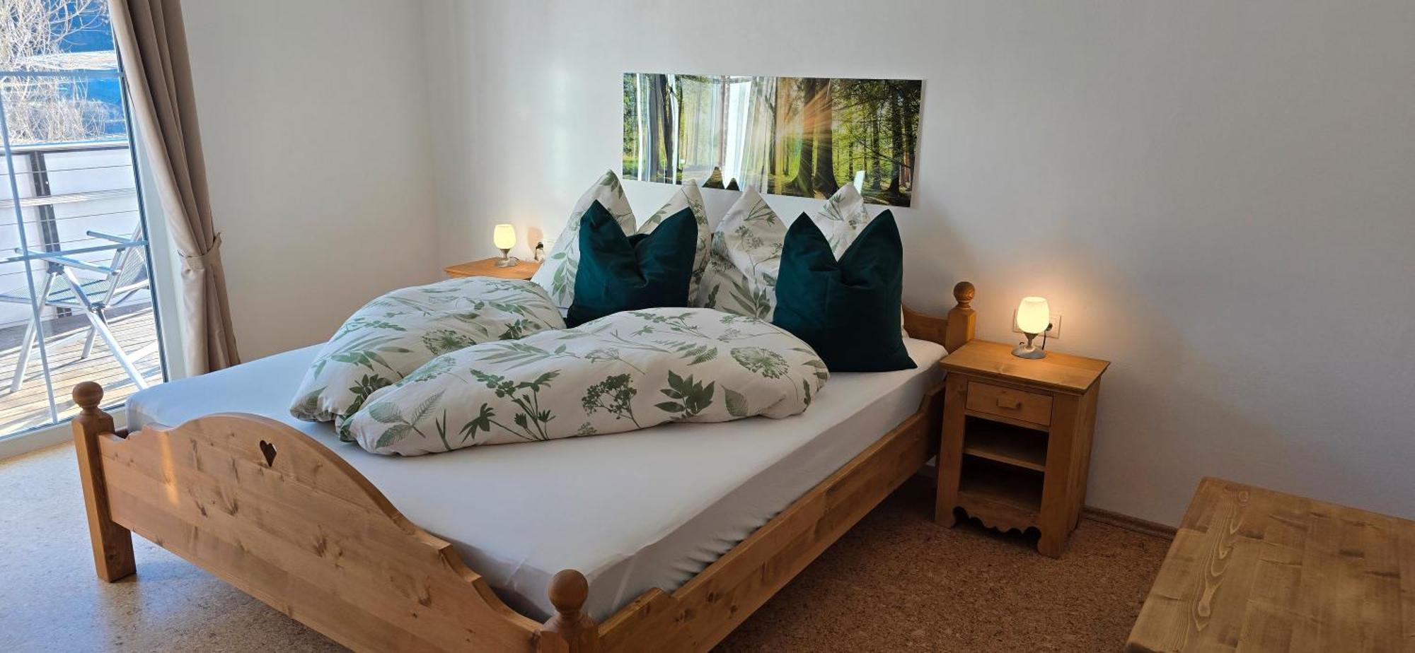 Haus Auszeit Bed and Breakfast Wenns Exteriör bild