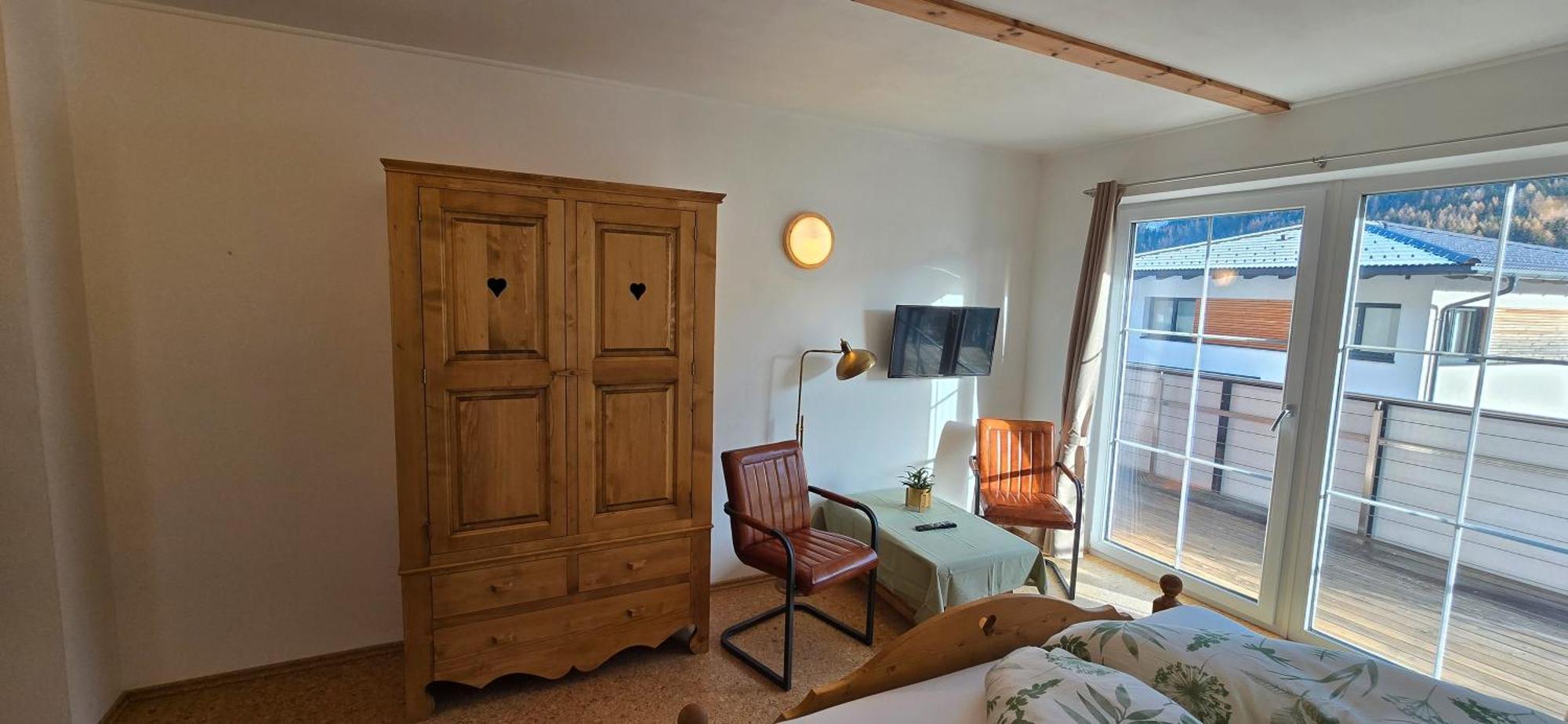 Haus Auszeit Bed and Breakfast Wenns Exteriör bild